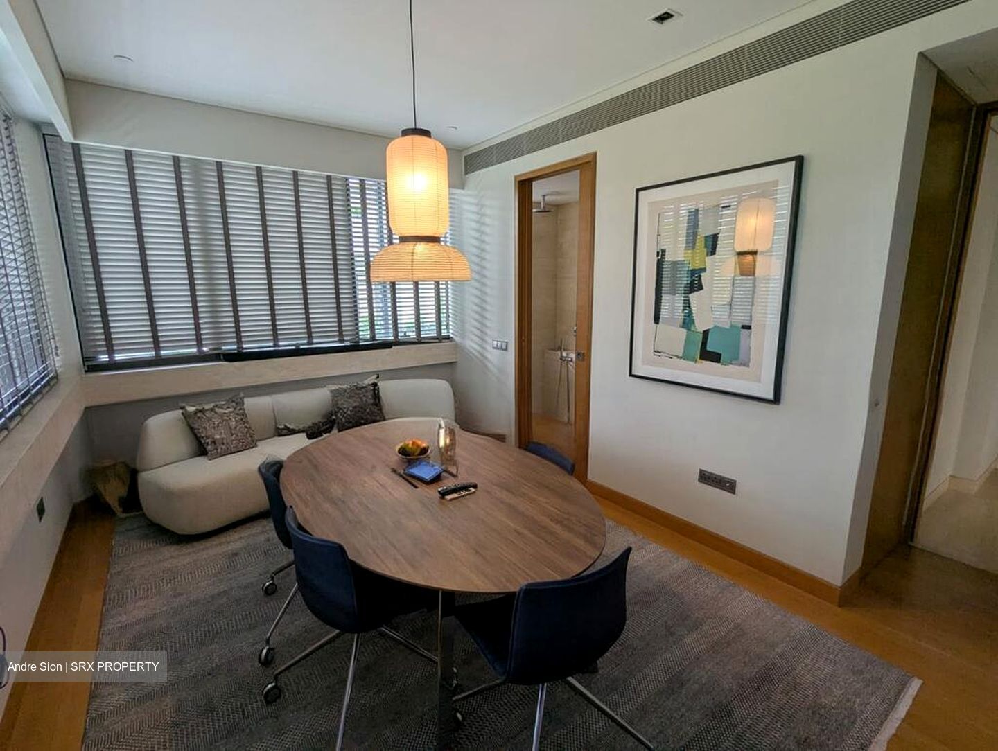 Hana (D10), Office #505323991